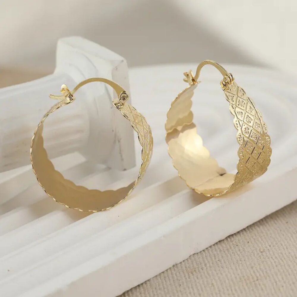 14K Gold Womens Etched Chunky Hoop Earrings Ladies 14 Karat Silver Hoops Jewelry - Picture 2 of 7